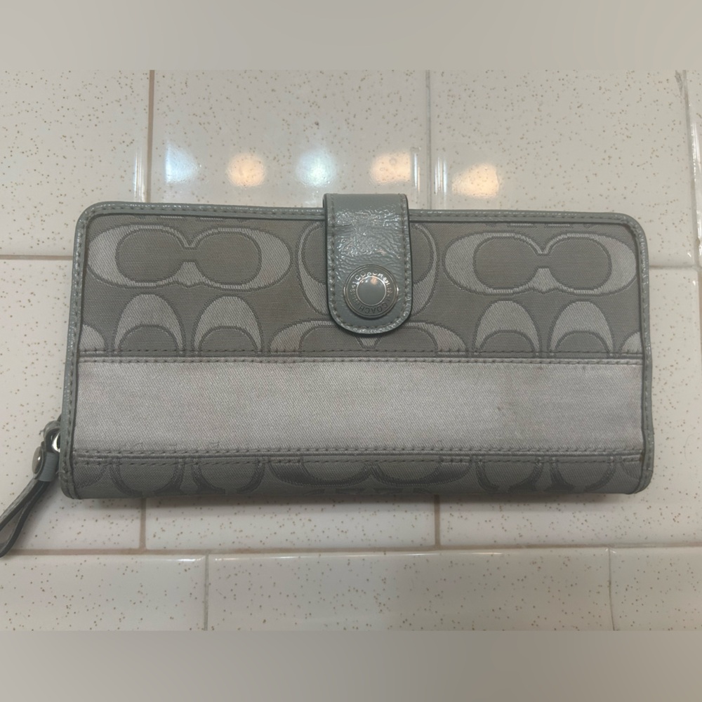 Coach wallet